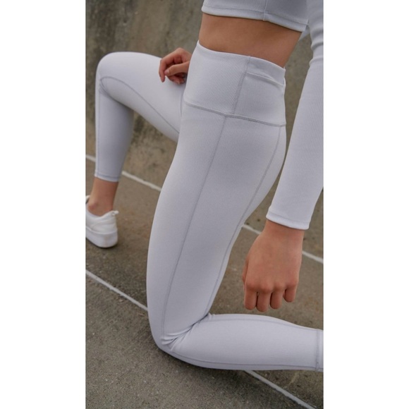 Athletic Ribbed Workout Set - Picture 2 of 10